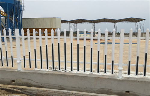 塑鋼PVC護欄 為阜陽界首市草坪綠化與美好鄉村建設注入新活力